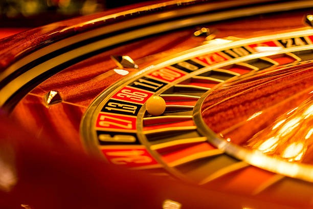 Mobile Legends esports betting interface on happy judi platform